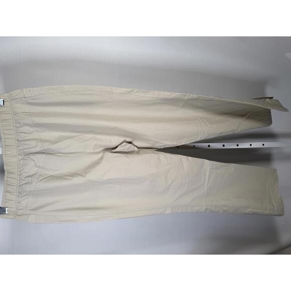 NWT Halara Women's Beige Casual Pants with Black Belt Size Medium - Picture 3 of 6